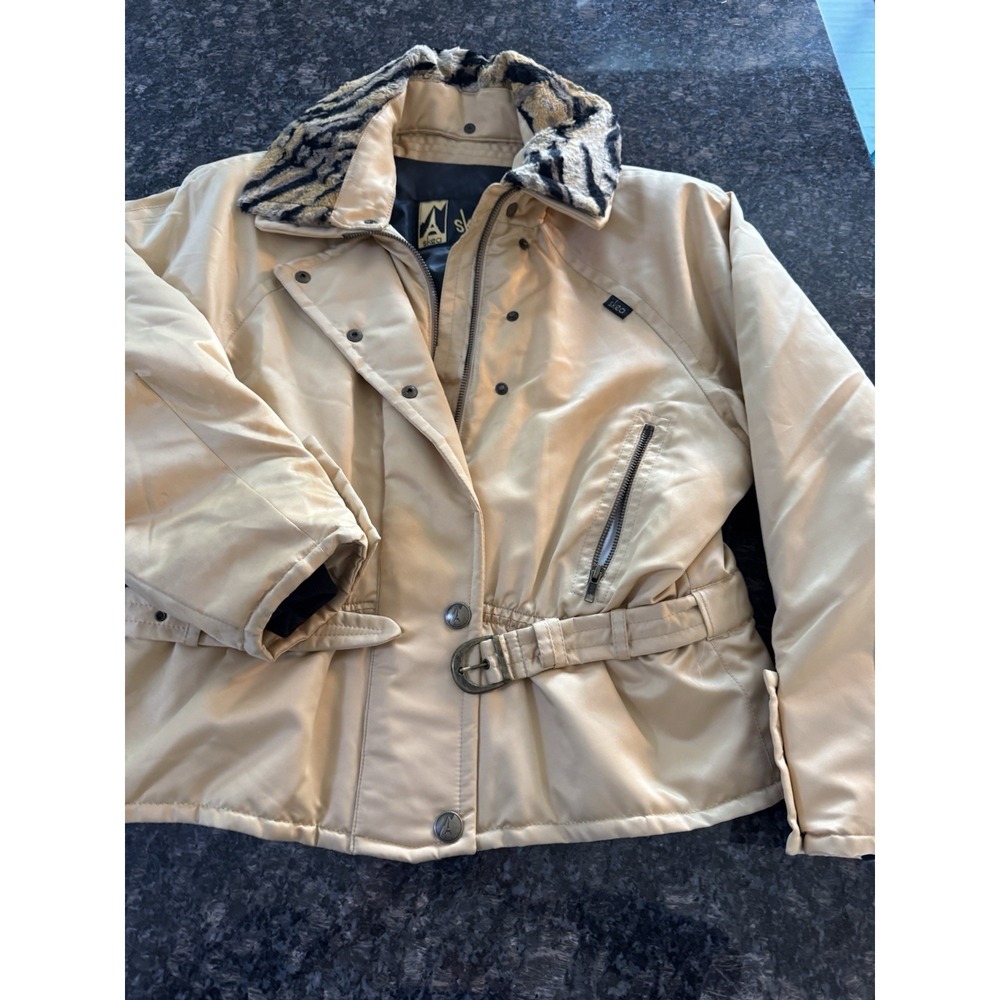 Vintage SKEA Women's Ski Jacket Size 8 Insulated Winter Snow‎ Coat